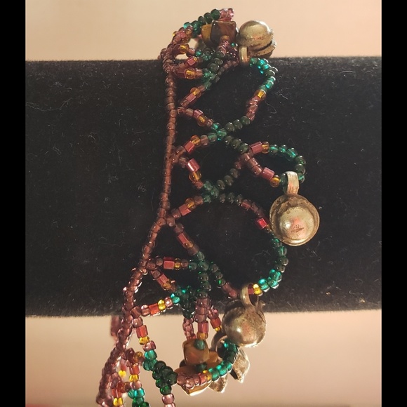 Handcrafted 8" Seed Beaded Bracelet - Picture 2 of 6